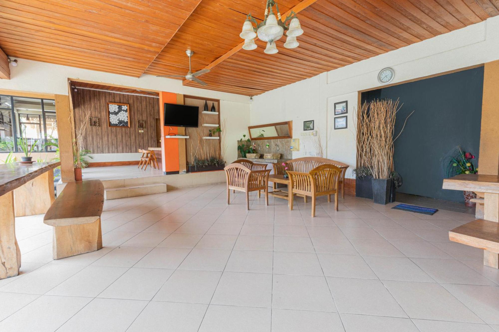 Green Asri Hotel Senggigi Εξωτερικό φωτογραφία